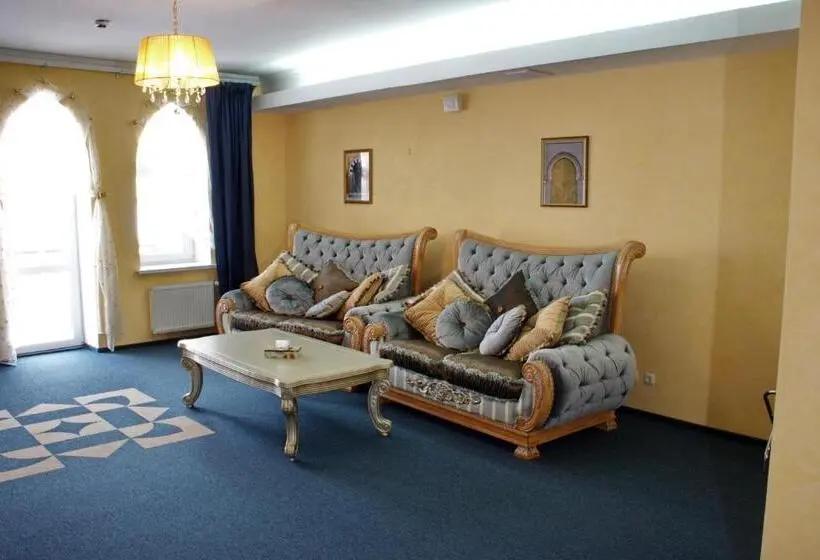 スイート, Premier Hotel Shafran