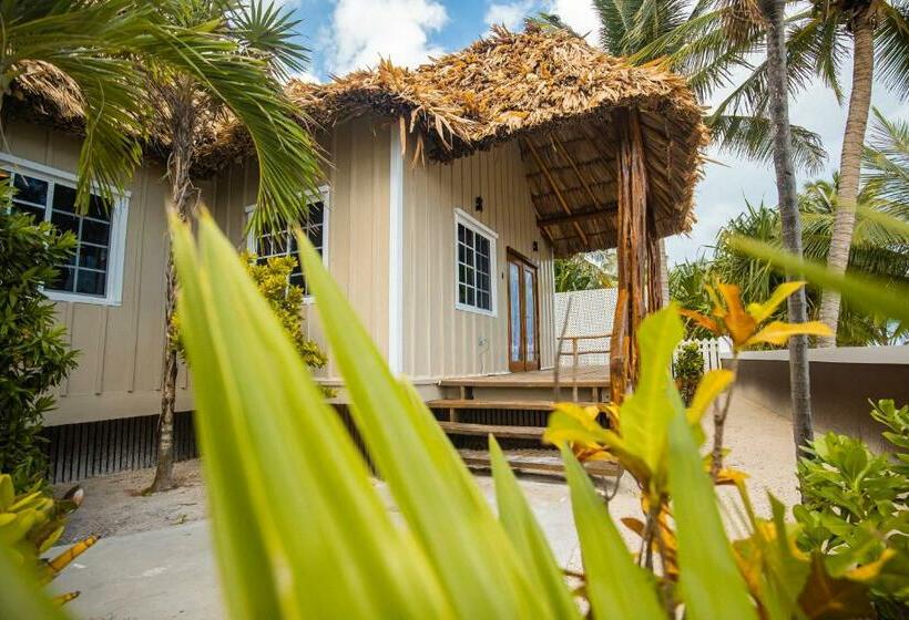 Вилла 2 Спальни, Hidden Jewel Boutique