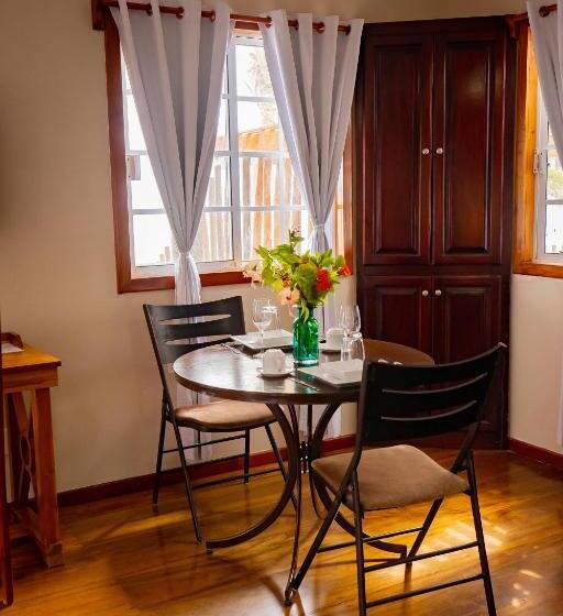 Студио Стандарт Кровать Кинг, Hidden Jewel Boutique