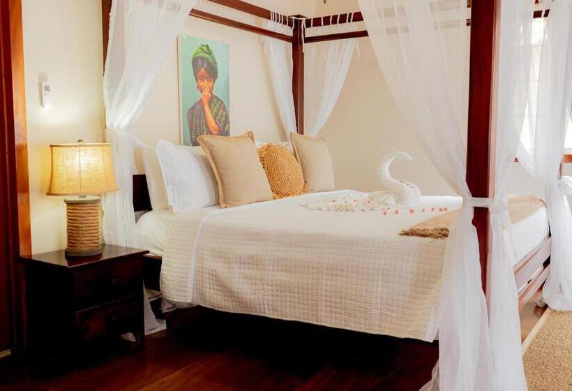 Студио Стандарт Кровать Кинг, Hidden Jewel Boutique