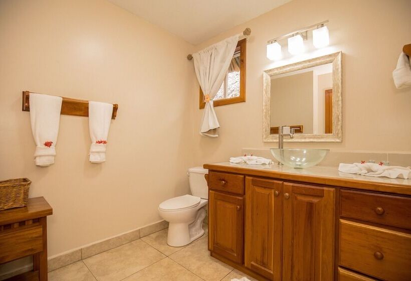 Дом 1 Спальня, Hidden Jewel Boutique