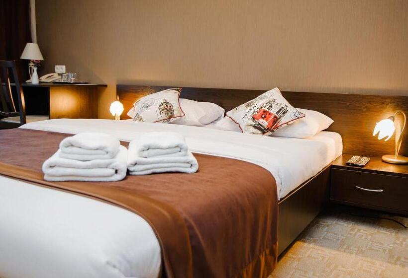 اتاق لوکس با بالکن, Tiptop Hotel City Center