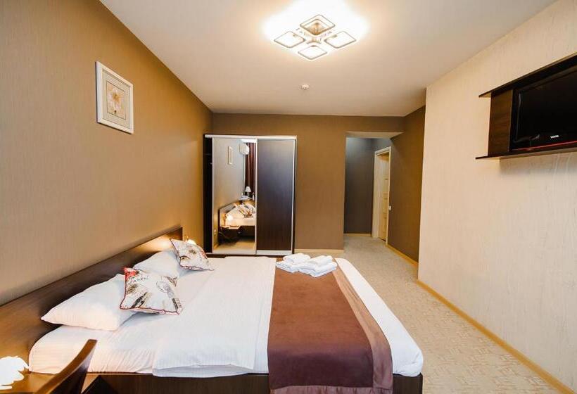 اتاق لوکس با بالکن, Tiptop Hotel City Center