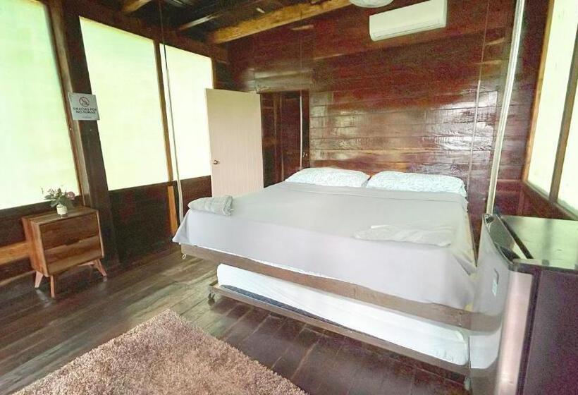 Номер Стандарт Вид на Озеро, Xu La Azul