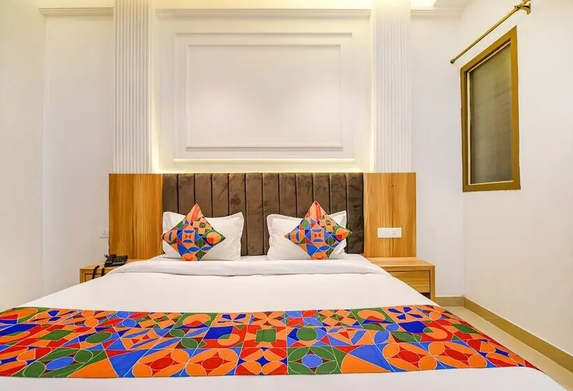 Camera Deluxe, Fabhotel Midway
