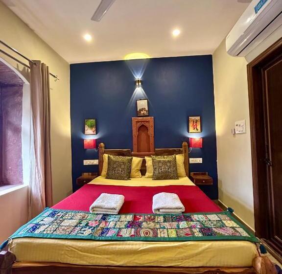 غرفة ديلوكس مزودة بشرفة, Bishnoi Heritage House