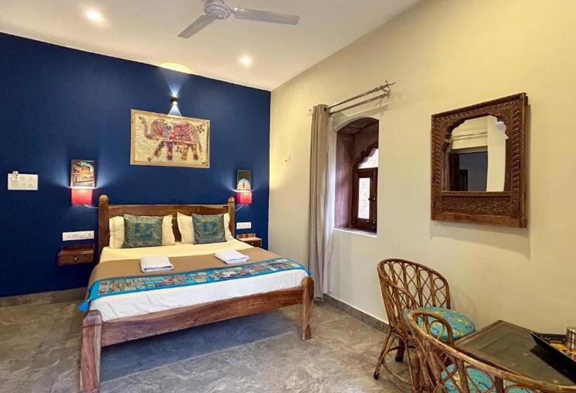 غرفة ديلوكس مزودة بشرفة, Bishnoi Heritage House