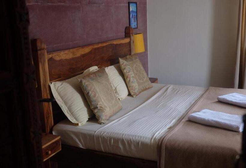 غرفة قياسية مطلة على الجبل, Bishnoi Heritage House