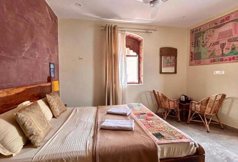 غرفة قياسية مطلة على الجبل, Bishnoi Heritage House