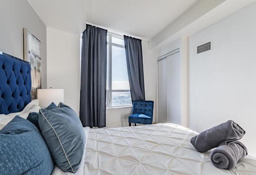 דירת חדר, Burnhamthorpe Residence