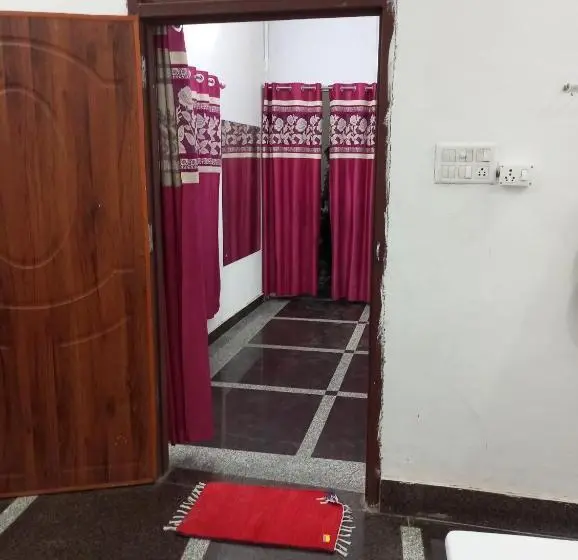 Quarto Estandar Individual, Dev