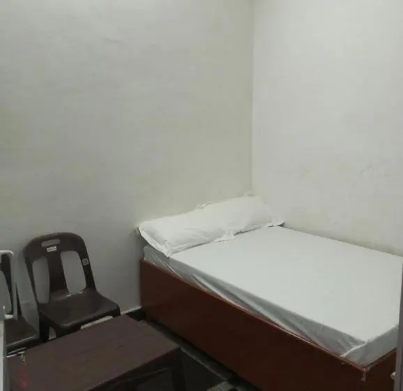 Quarto Estandar Individual, Dev