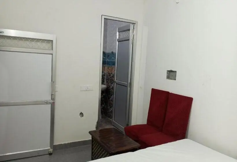Quarto Estandar Individual, Dev