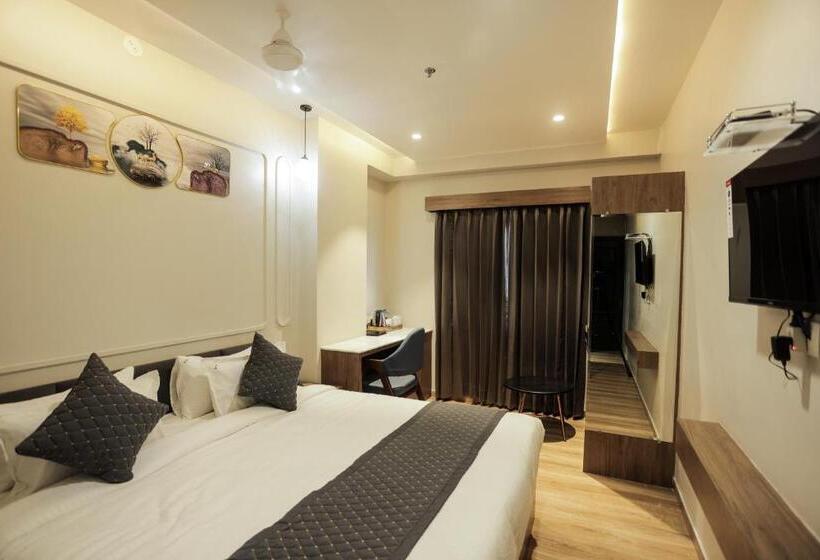 Quarto Deluxe, Shrigo Hotel Lake Metro