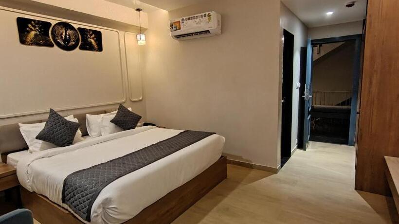 Quarto deluxe, Shrigo Hotel Lake Metro