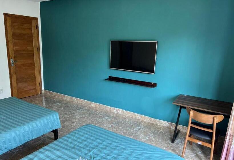 اتاق خانوادگی, Pp Homestay