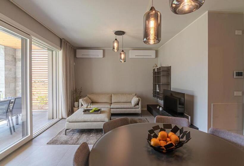 شقة 3 غرف, Lago Dorato