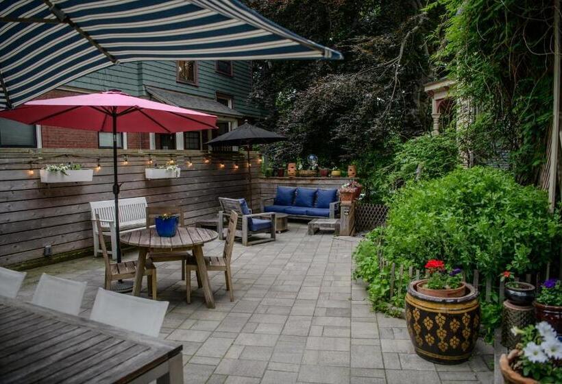 Номер Стандарт, 254 South Union Street Guest House