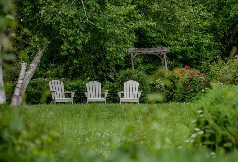 Standard Triple Room with Terrace, 254 South Union Street Guest House