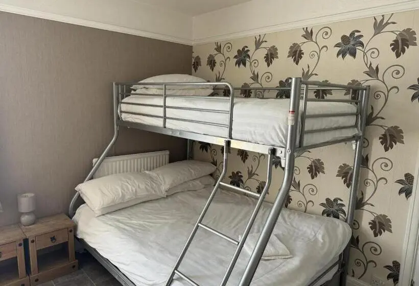 スタンダードトリプルルーム, Clacton Guest House