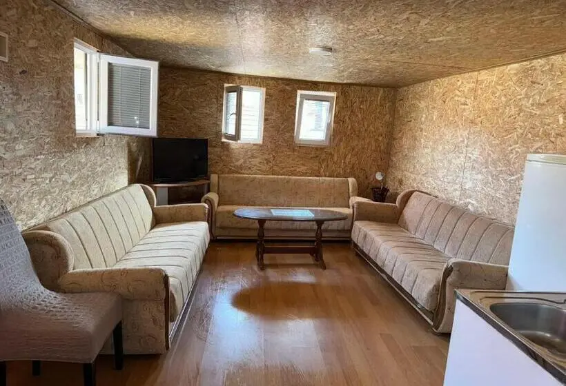 اتاق استاندارد سه نفره, Rio Apartmani
