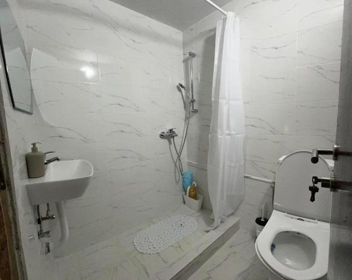 اتاق استاندارد سه نفره, Rio Apartmani
