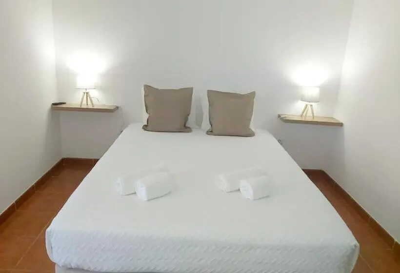スタンダードトリプルルーム, Vicentina Guest House