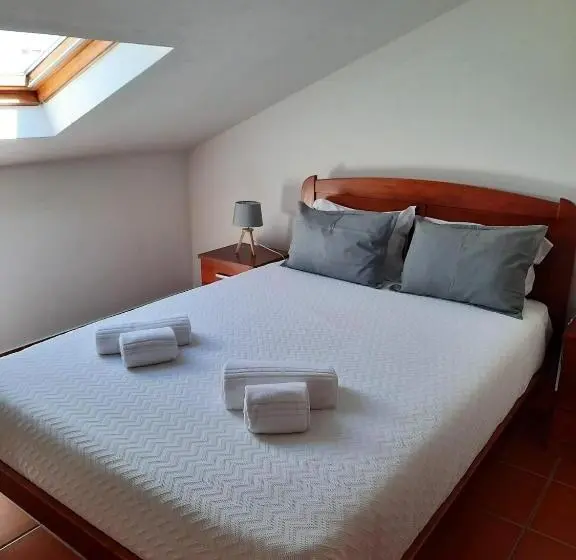 ファミリーステューディオ, Vicentina Guest House