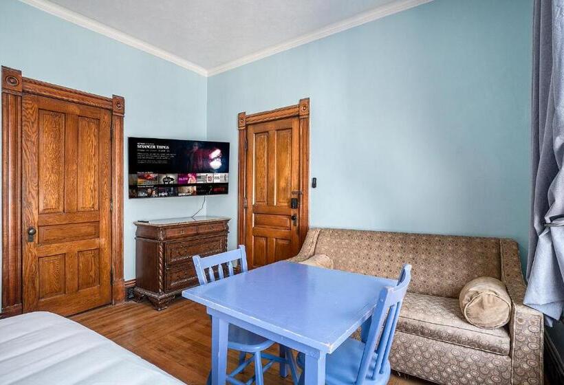 Апартаменты 1 Спальня с Видом, The Grand Inn Apartment Hotel 200