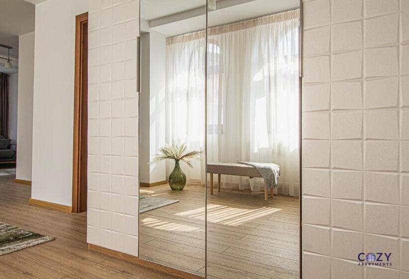 آپارتمان پریمیوم 1 خوابه, Unique And Cozy Aparthotel In Brasov