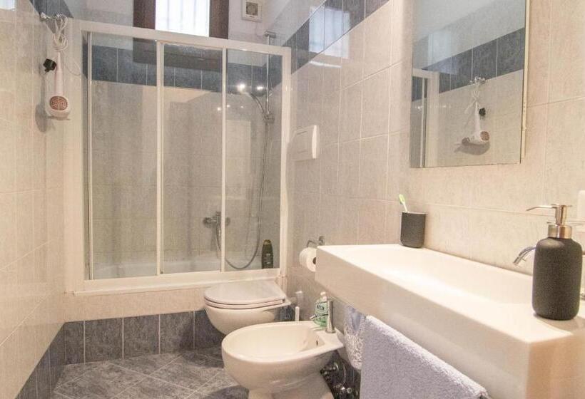 低层单卧公寓, Daniel S House