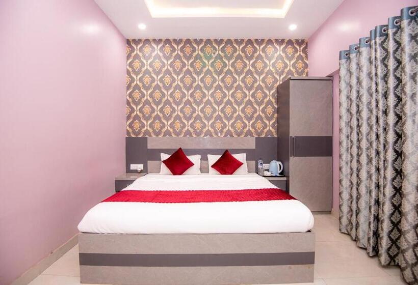 デラックスルーム, Ayodhaya Near By Ram Mandir