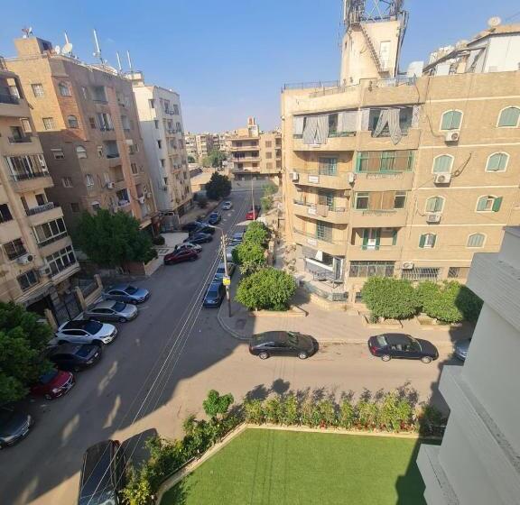 اتاق استاندارد سه نفره, El Mesaadya Hotel فندق المساعدية