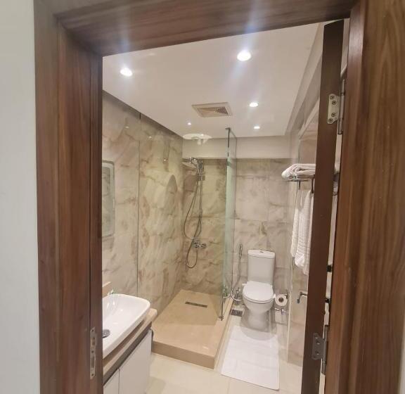 غرفة قياسية ثلاثية, El Mesaadya Hotel فندق المساعدية