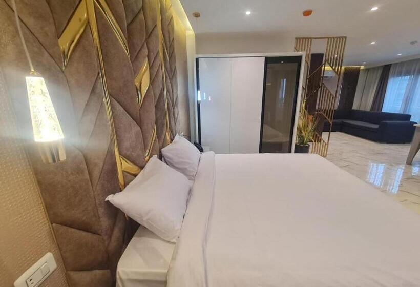 سوییت لوکس, El Mesaadya Hotel فندق المساعدية
