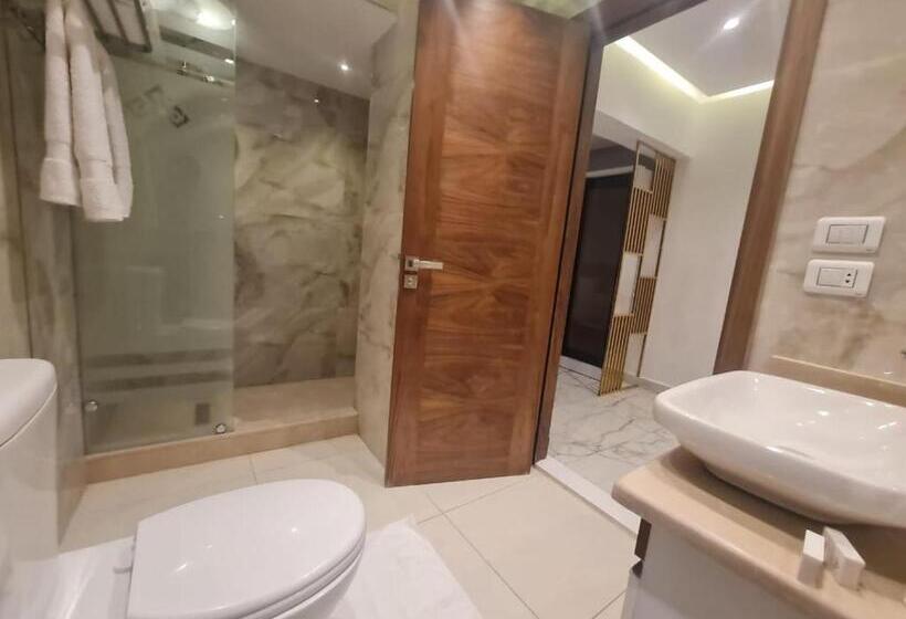 سوییت جونیور لوکس, El Mesaadya Hotel فندق المساعدية