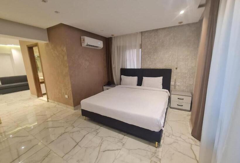 جناح جونيور ديلوكس, El Mesaadya Hotel فندق المساعدية