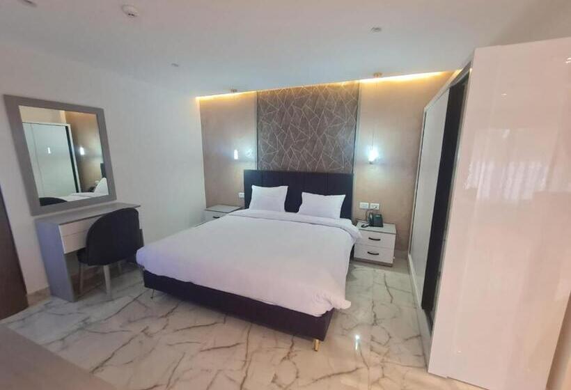 جناح جونيور ديلوكس, El Mesaadya Hotel فندق المساعدية