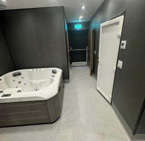 标准间, Heart Of Hull