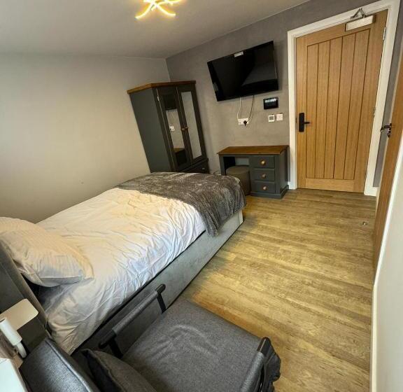 标准三人间, Heart Of Hull