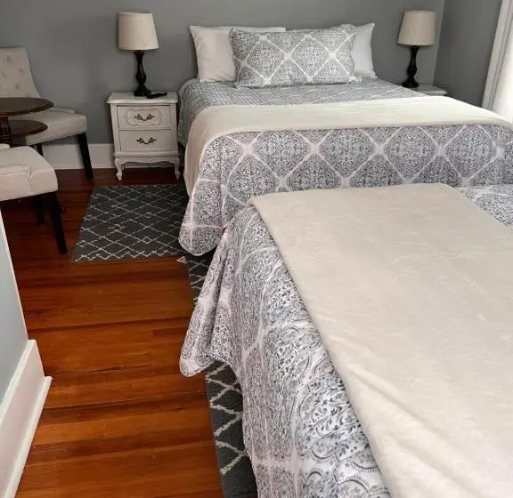 バス共有のスタンダードルーム, Hudson House Bed And Breakfast