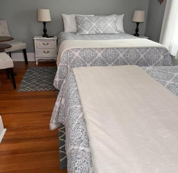 Номер Стандарт Совместная Ванная, Hudson House Bed And Breakfast