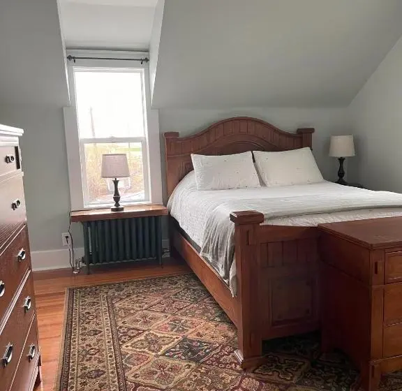 デラックスルーム, Hudson House Bed And Breakfast