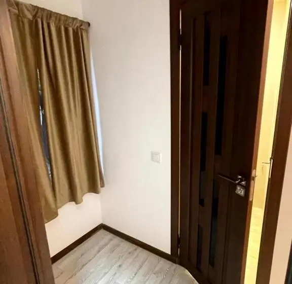 اتاق استاندارد, Chashma Dushanbe