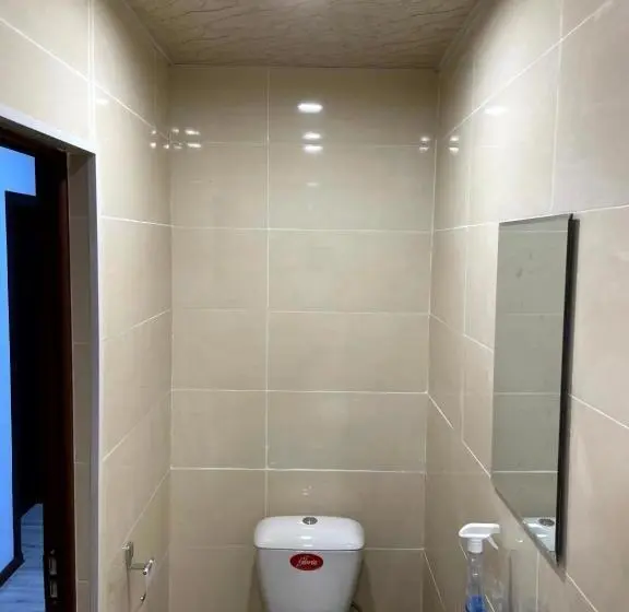 اتاق استاندارد با سرویس بهداشتی مشترک, Chashma Dushanbe