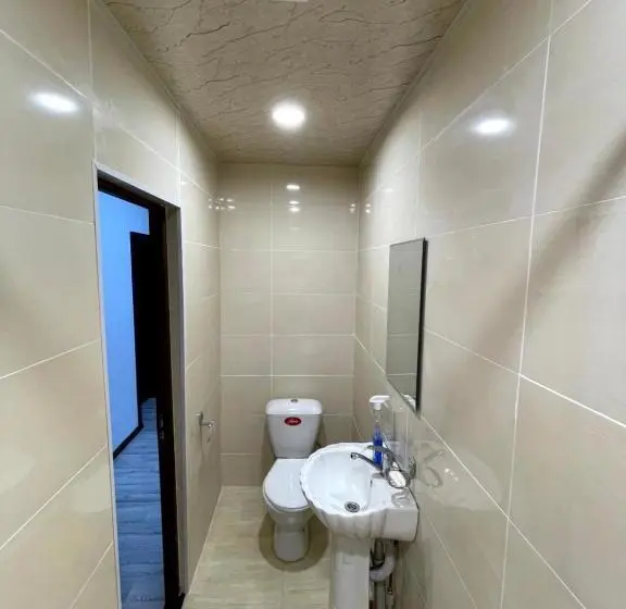 اتاق استاندارد با سرویس بهداشتی مشترک, Chashma Dushanbe