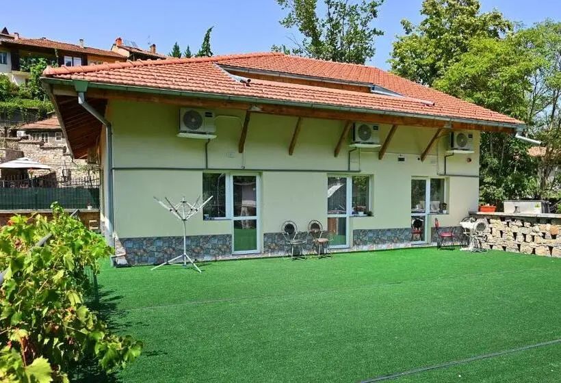اتاق استاندارد با چشم‌انداز کوهستان, Coastalguest House