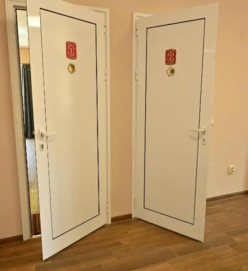 اتاق استاندارد با چشم‌انداز کوهستان, Coastalguest House