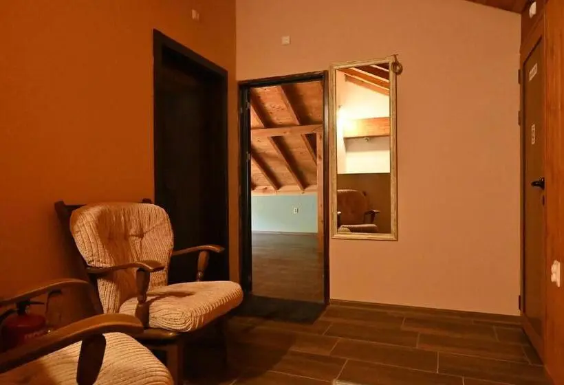 استودیو استاندارد با بالکن, Coastalguest House