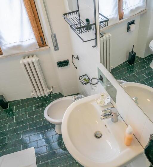 חדר סטנדרט לארבעה, Vento Del Conero